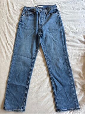Levi's® High Rise Wedgie Straight Jeans Size 29